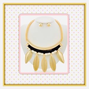 🛍Necklace Earrings Set🛍